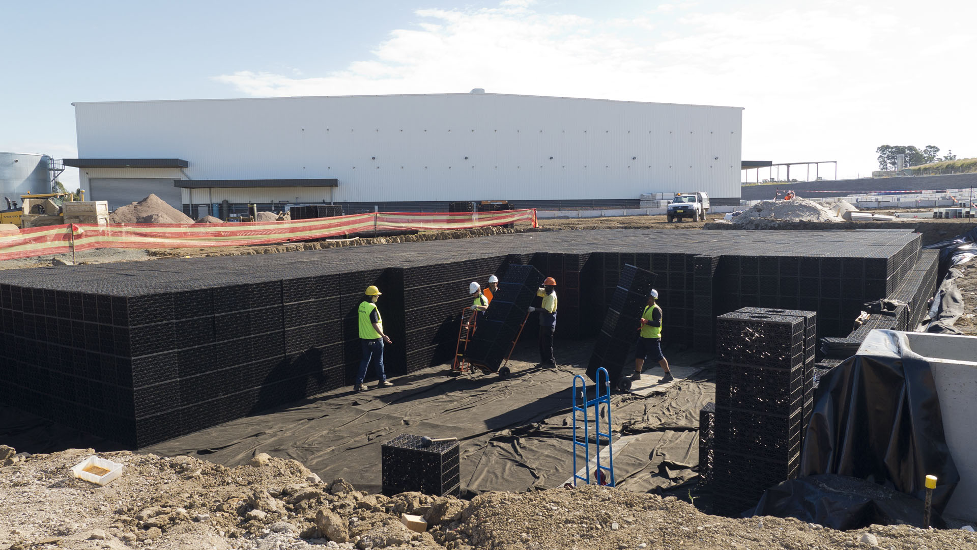 Large_atlantis_tank Atlantis Detention Tank Installation